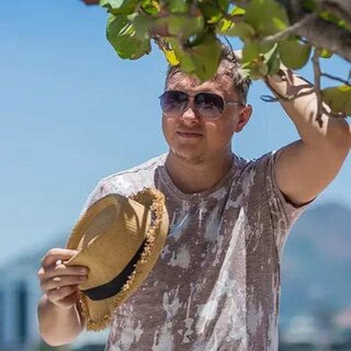Sự Bùng Nổ Của Video Ngắn và Trí Tuệ Nhân Tạo: Vai Trò Thiết Yếu Của Đào Tạo Kỹ Năng Sáng Tạo Nội Dung_Trung Quốc sản xuất video ngắn
